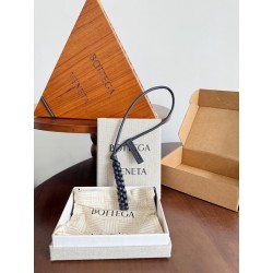 보테가베네타 Bottega Veneta 레터 I 참