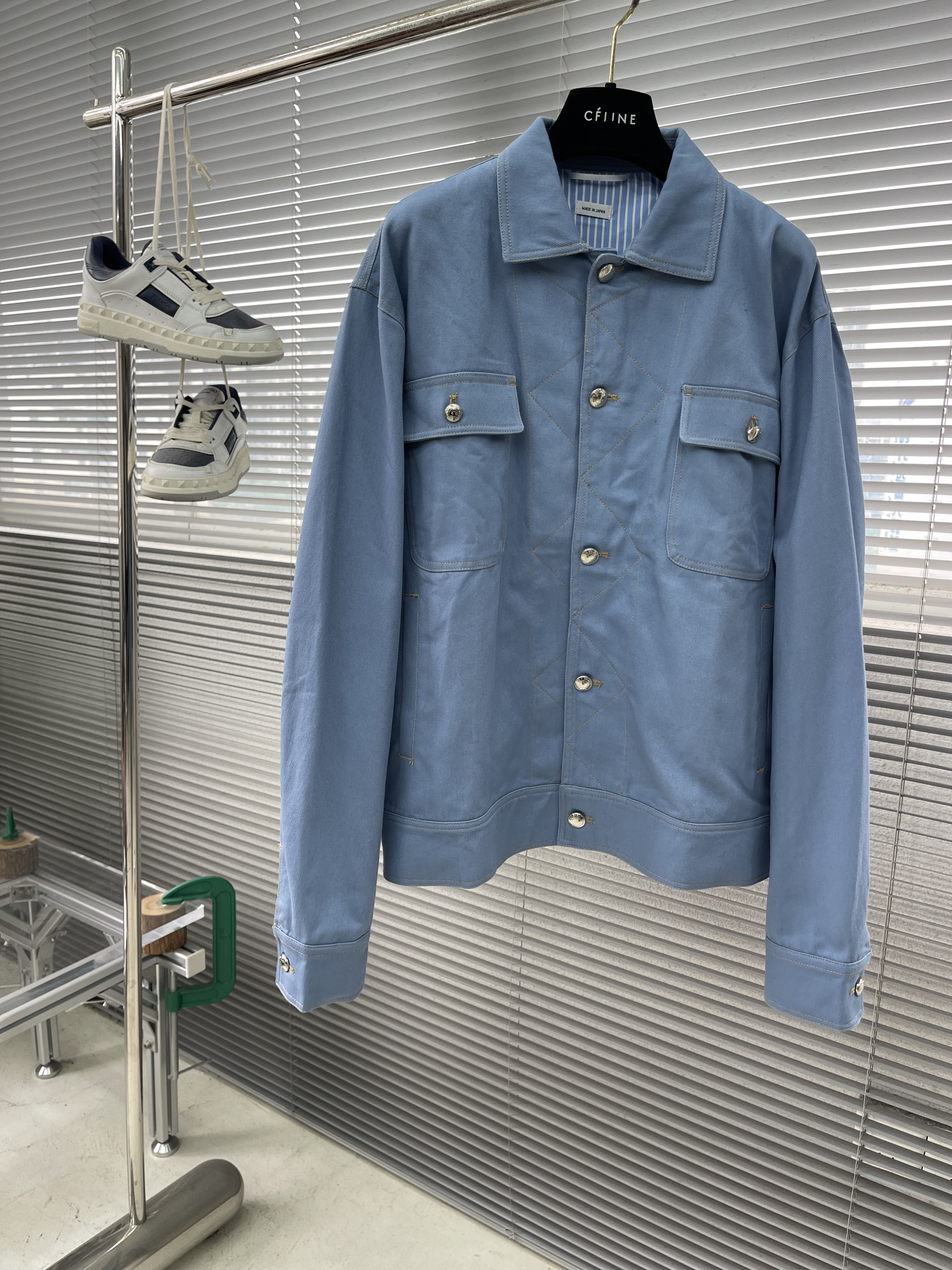 톰브라운 Thom Browne 데님자켓