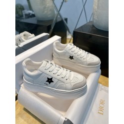 디올 Dior Star 스타 플랫폼 스니커즈 카프스킨 스웨이드 화이트