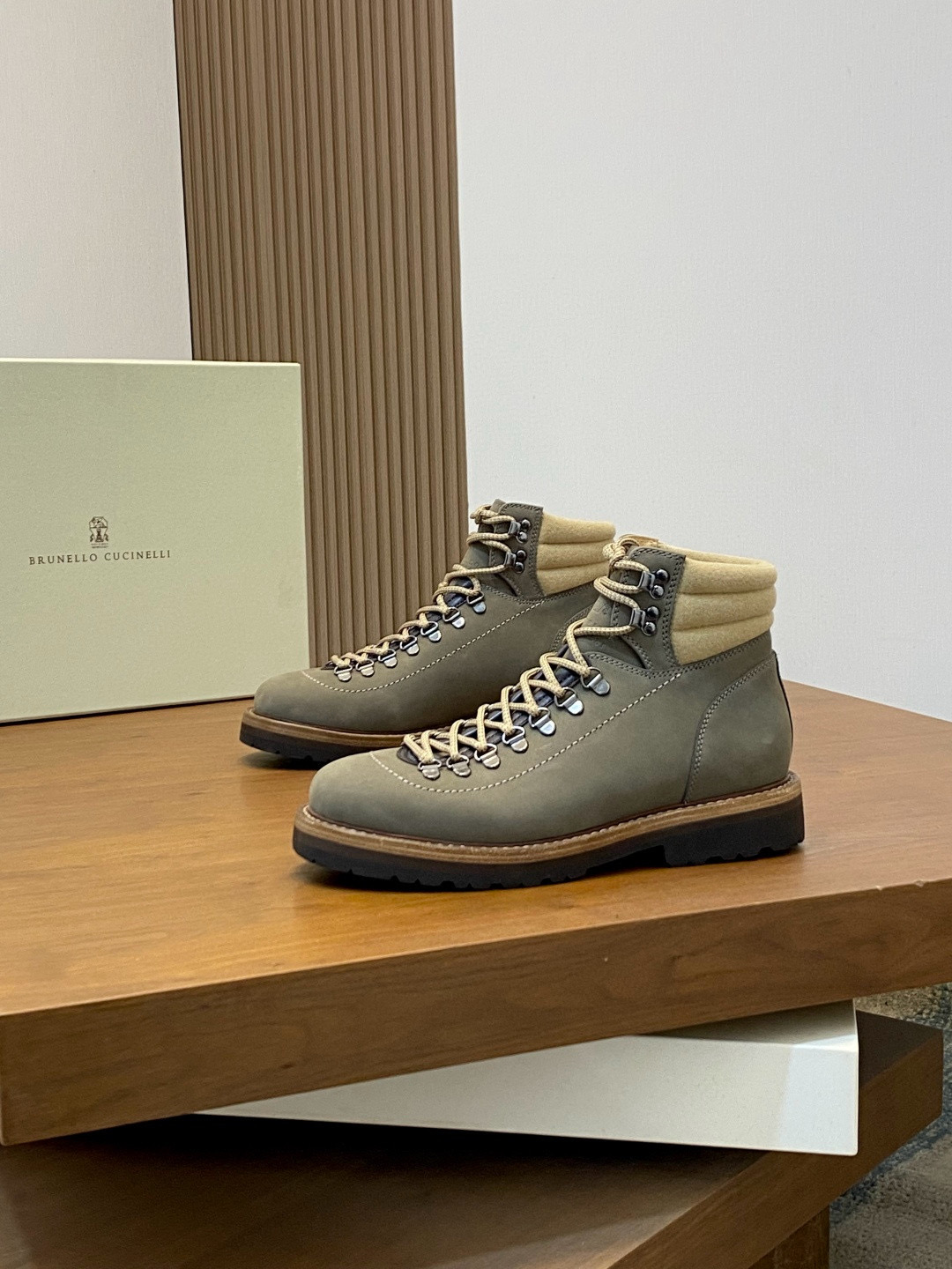 브루넬로 쿠치넬리 Brunello Cucinelli 앵클 부츠