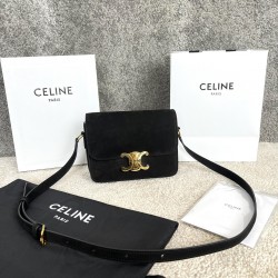 셀린느 Celine 188423 Teen Triomphe Bag in Nubuck Calfskin Black 18.5cm