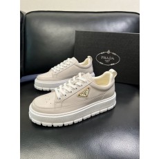 프라다 Prada 스니커즈