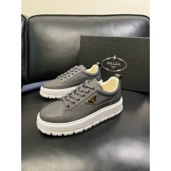 프라다 Prada 스니커즈