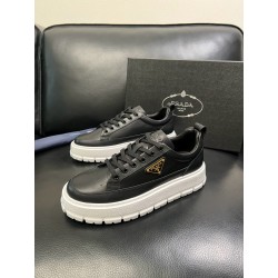 프라다 Prada 스니커즈