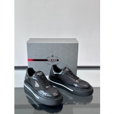 프라다 Prada 스니커즈