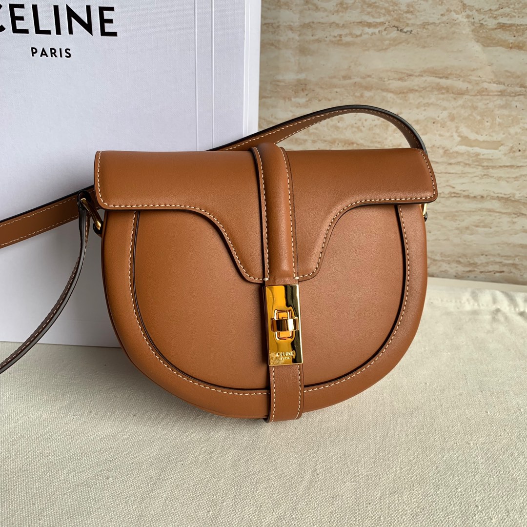 셀린느 Celine 188013 Small Besace 16 Bag in Natural Calfskin 19cm