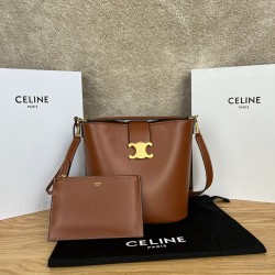 셀린느 Celine 116613 Smooth Calfskin Medium Bucket Bag