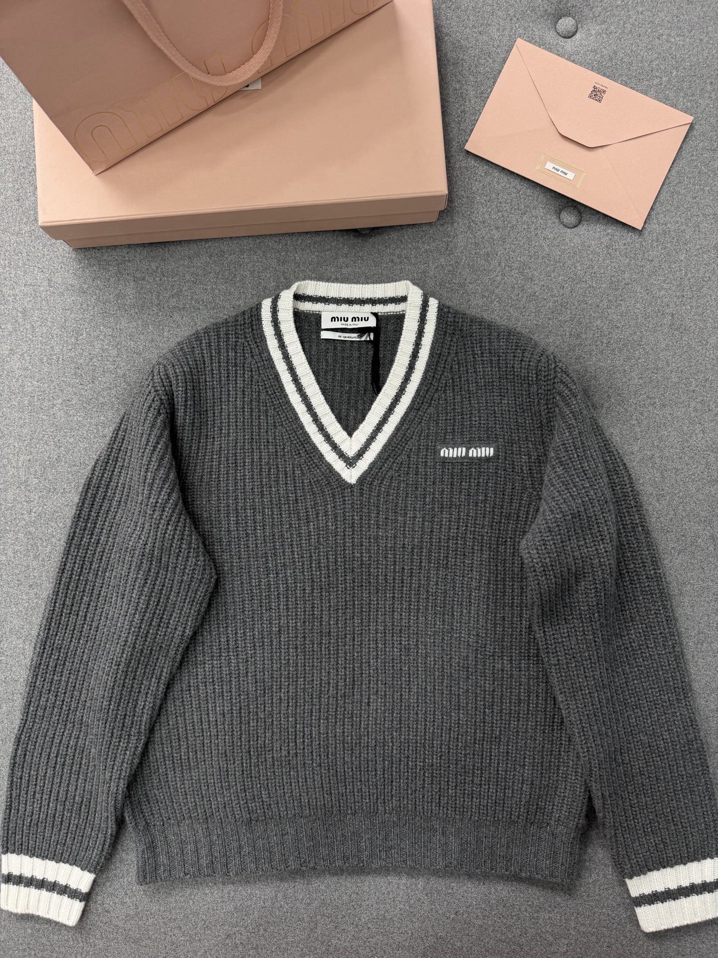 미우 미우 Miu Miu 스웨터