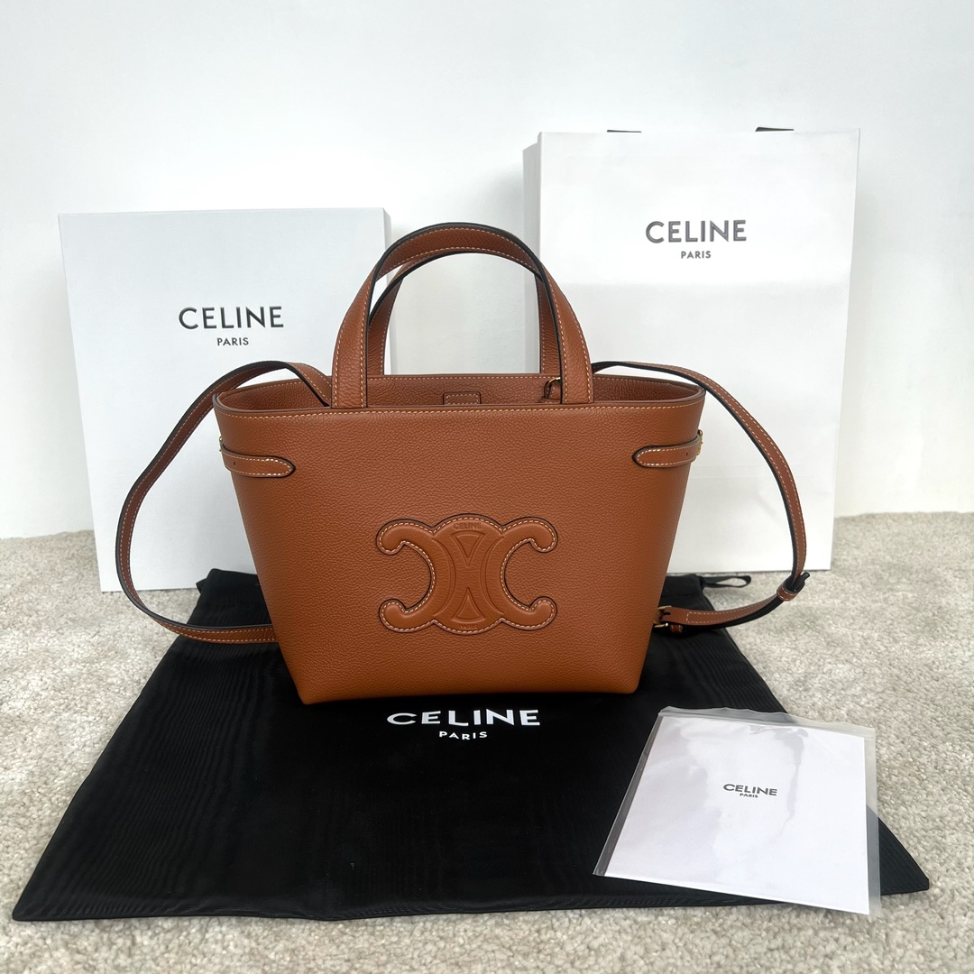셀린느 Celine 118613 Mini Cabas Anais Cuir Triomphe in Grained Calfskin 20.5cm
