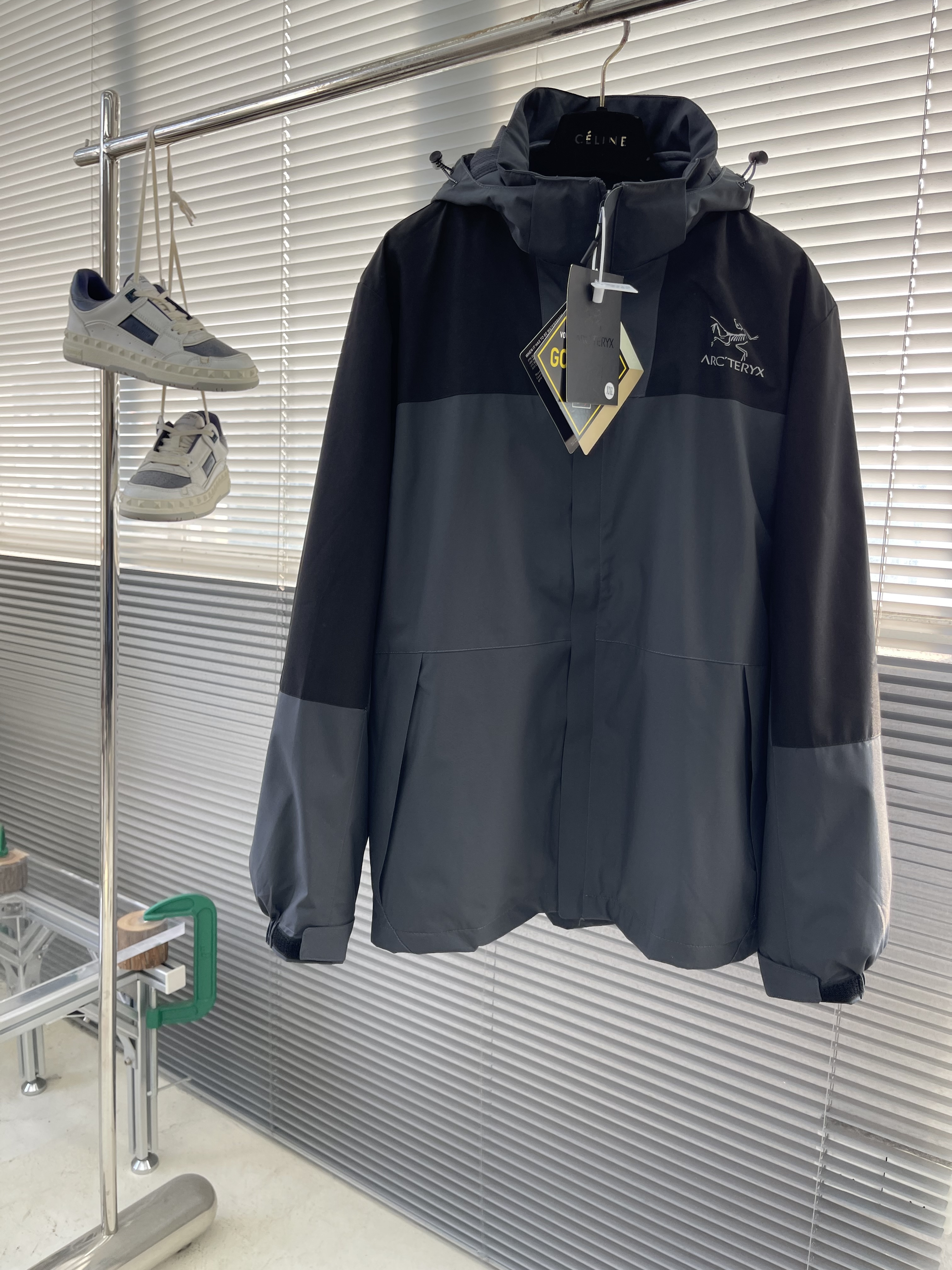 아크테릭스 ARC'TERYX 패딩