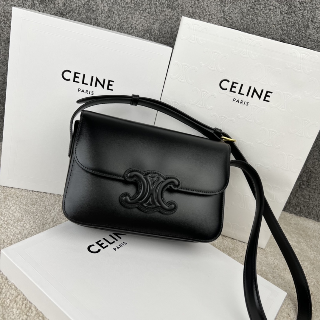 셀린느 Celine 199223 Medium TRIOMPHE Bag 22.5cm