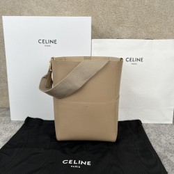 셀린느 Celine 189593 Sangle Bucket Bag in Soft Grained Calfskin