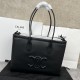 셀린느 Celine 199973 Cabas Drawstring Cuir Triomphe in Smooth Calfskin 44cm