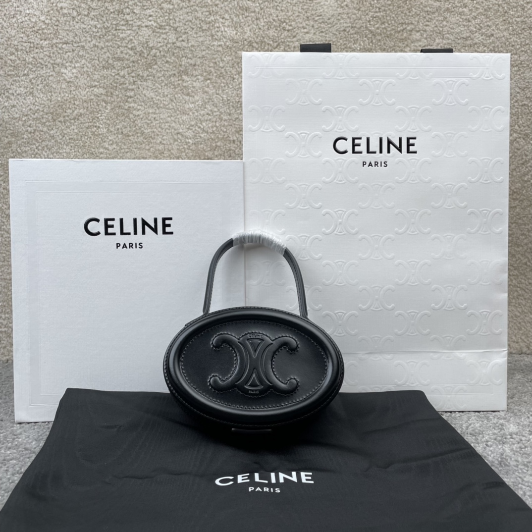 셀린느 Celine 198613 Oval Minaudiere Cuir Triomphe in Smooth Calfskin 14.5cm