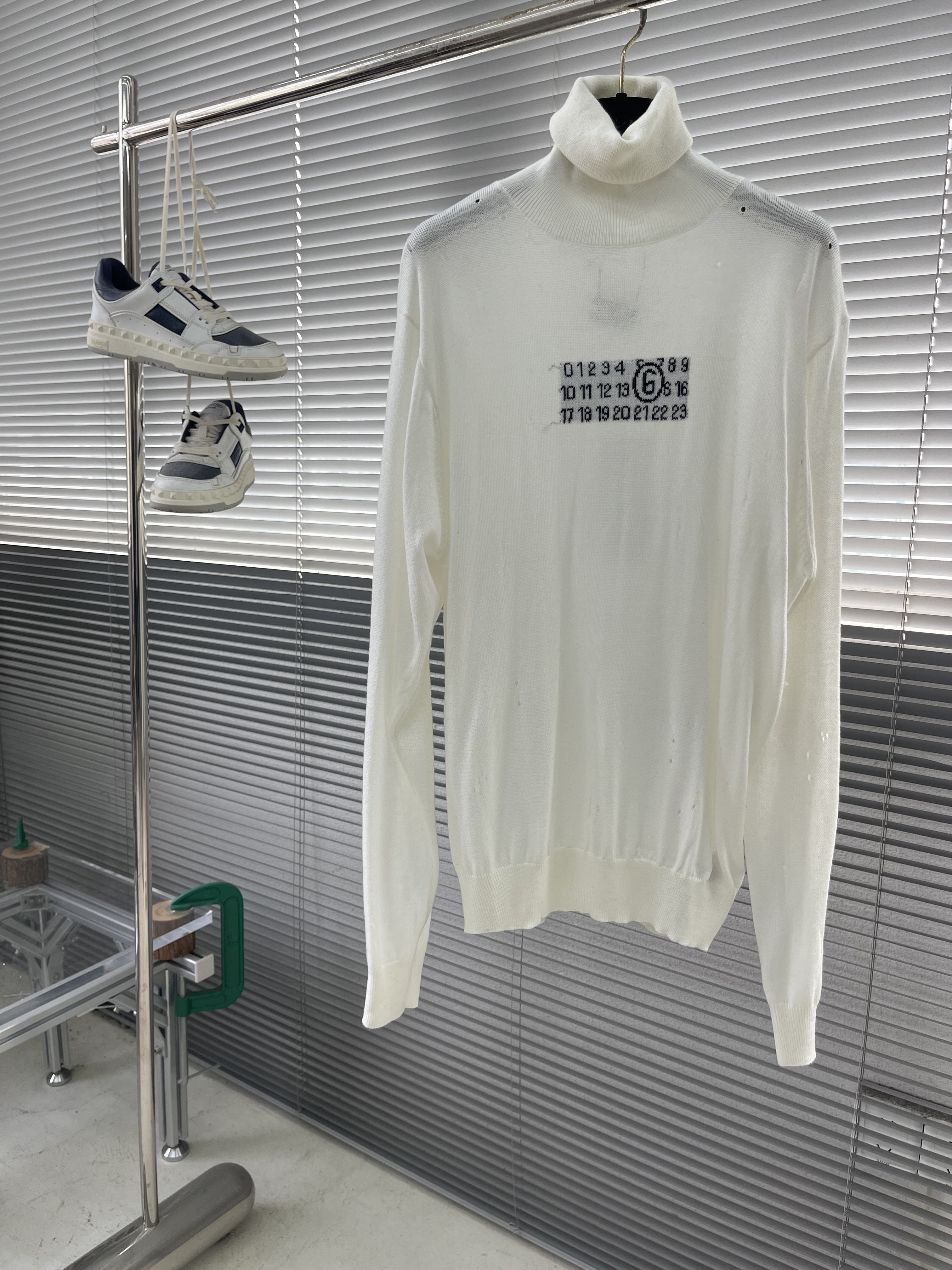 메종 마르지엘라 maison margiela 스웨터