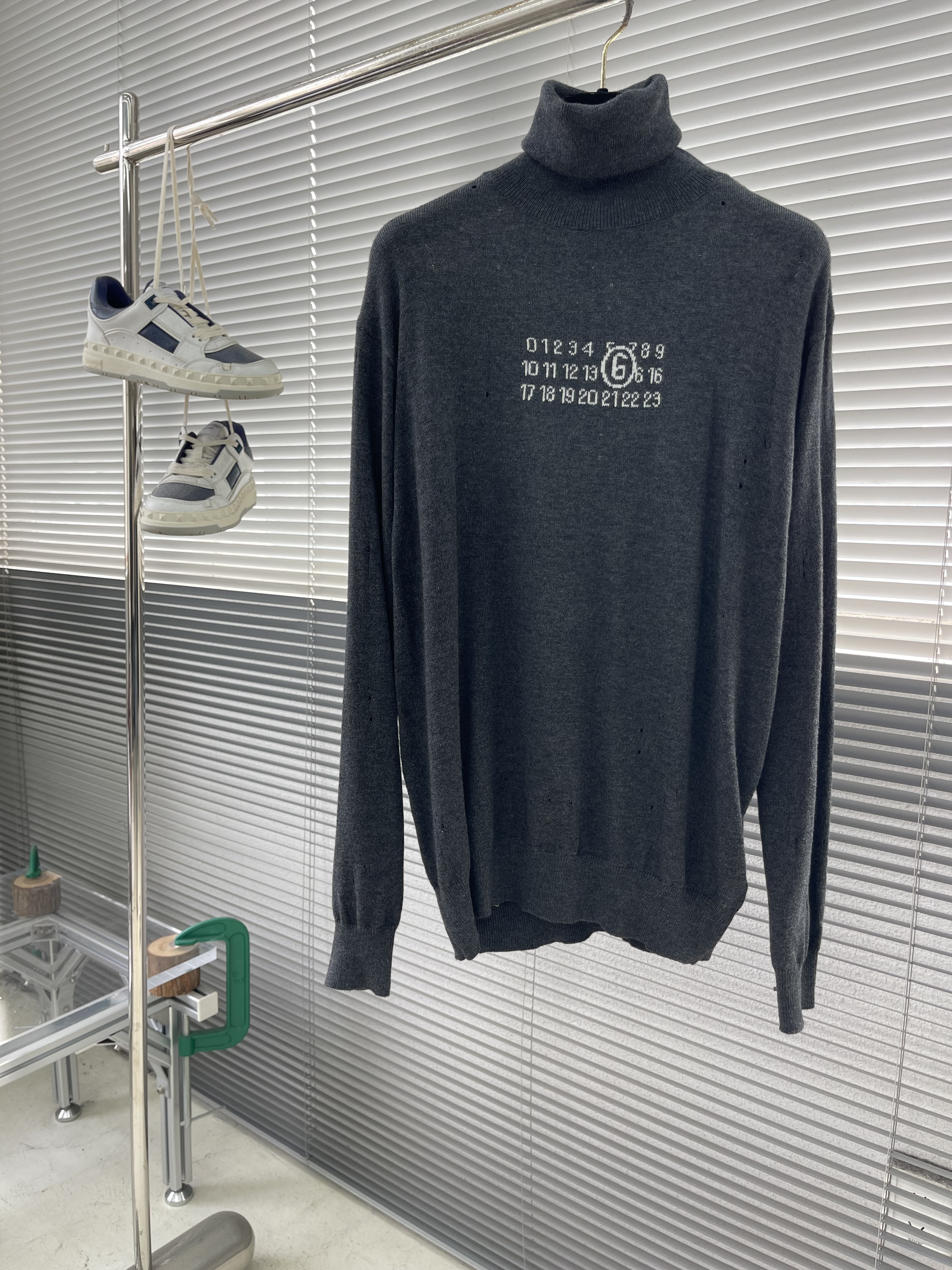 메종 마르지엘라 maison margiela 스웨터