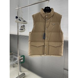 프라다 Prada 다운 베스트 조끼。