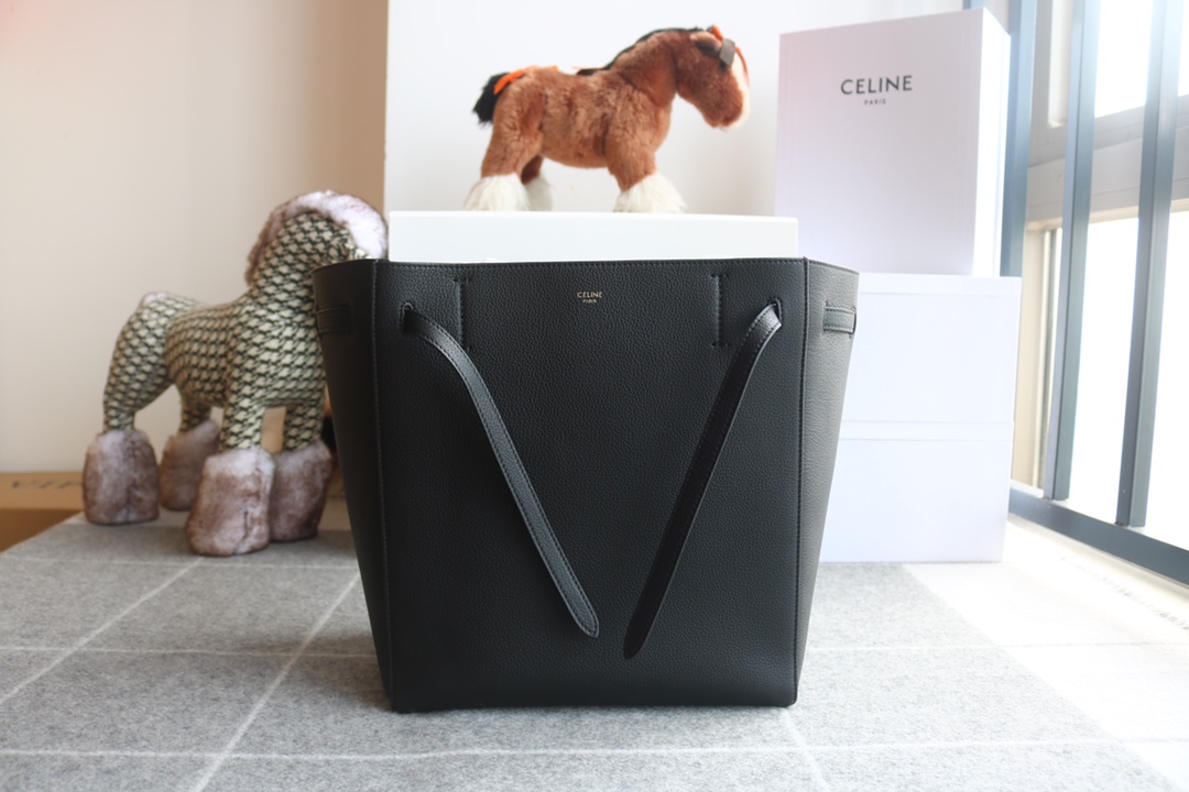 셀린느 Celine 189023 Small Cabas Phantom in Soft Grained Calfskin