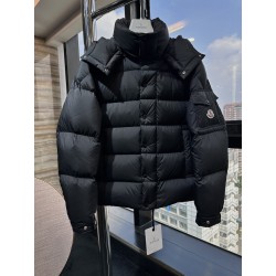 몽클레어 Moncler Maya 70 다운재킷。