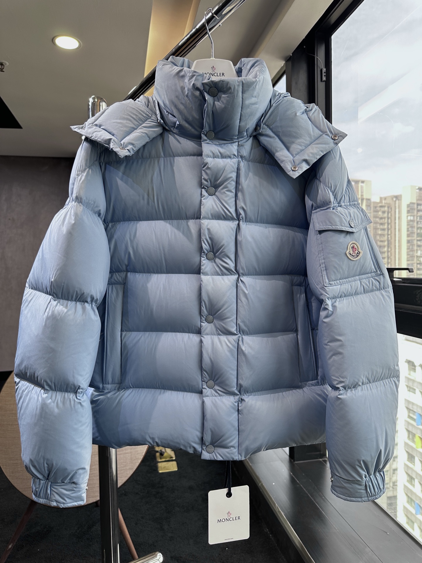 몽클레어 Moncler Maya 70 다운재킷。