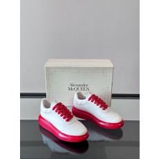 Alexander McQueen 스니커즈