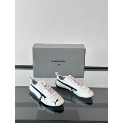 발렌시아가 Balenciaga x Puma 스니커즈