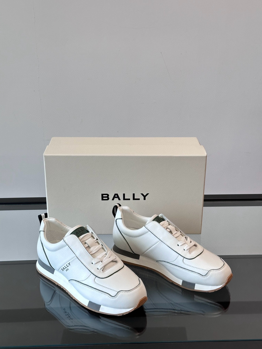 발리 Bally Raise 스니커즈