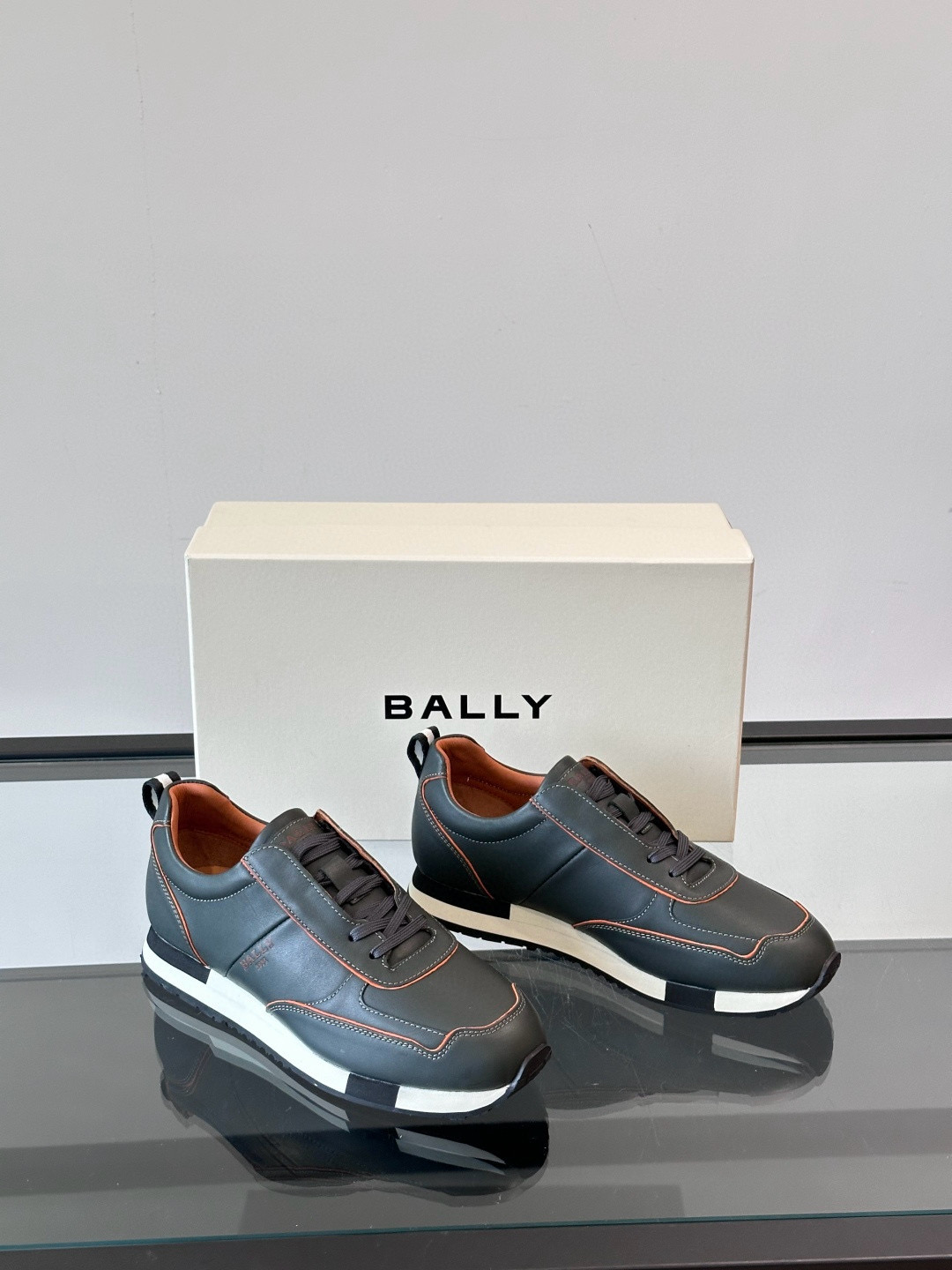 발리 Bally Raise 스니커즈