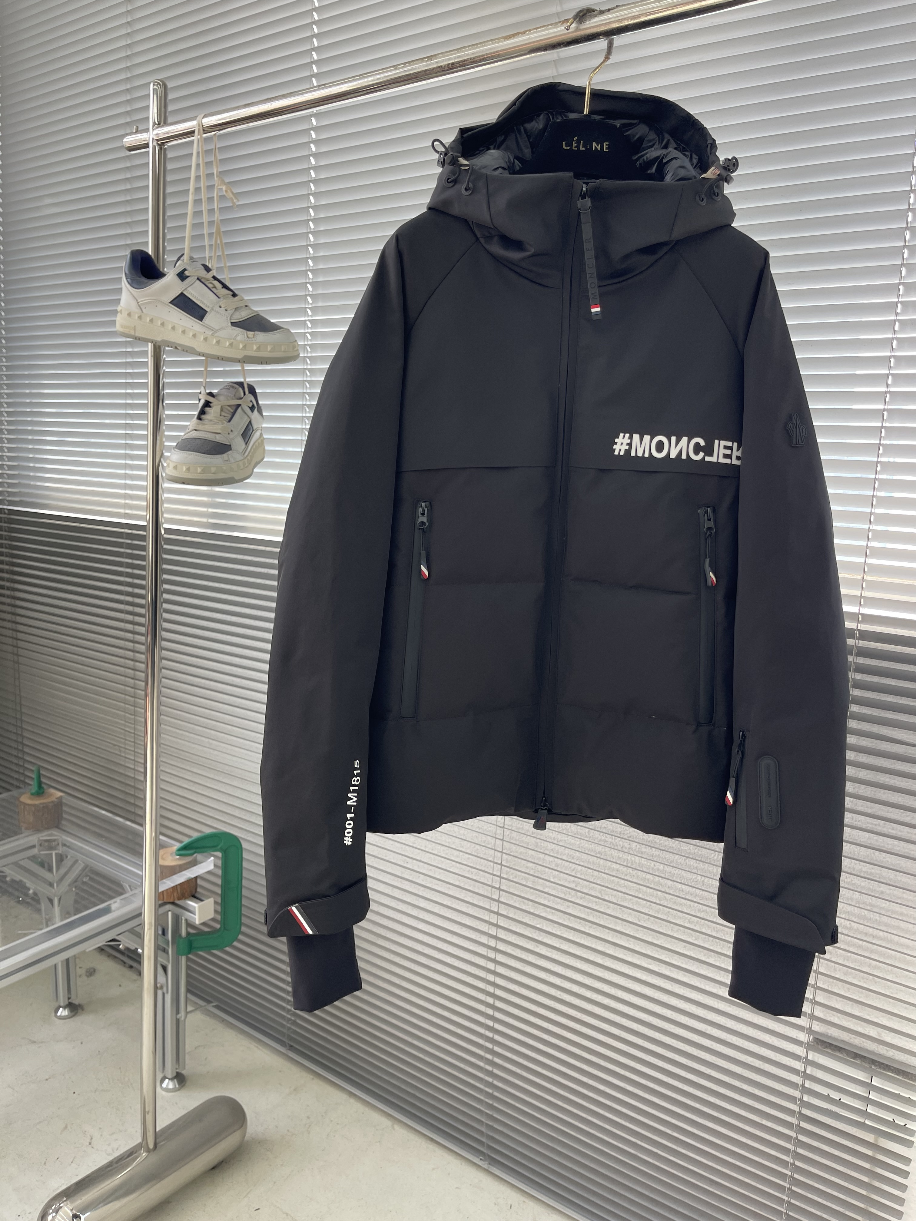 몽클레어 Moncler 다운재킷.