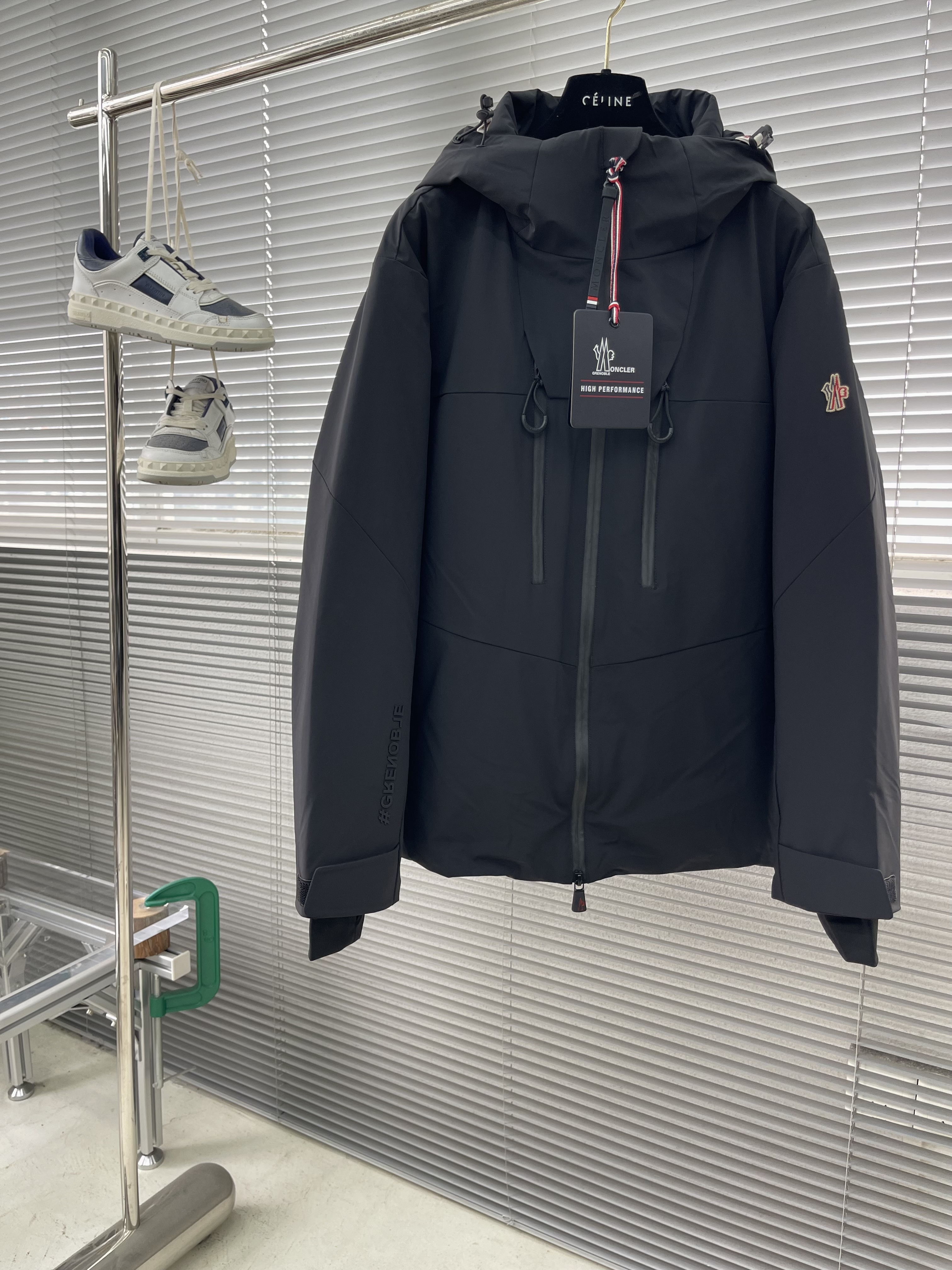 몽클레어 Moncler 다운재킷.