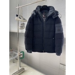 몽클레어 Moncler 다운재킷.