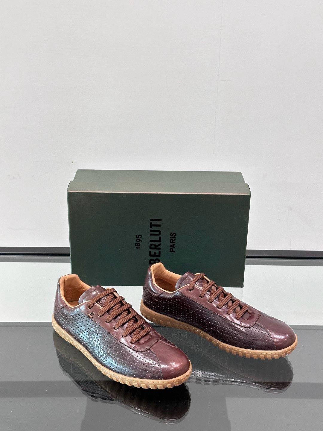 벨루티 Berluti 스니커즈