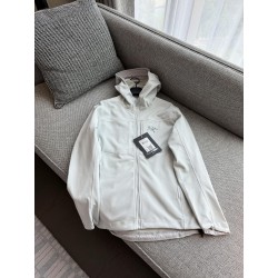 아크테릭스 ARC'TERYX 재킷