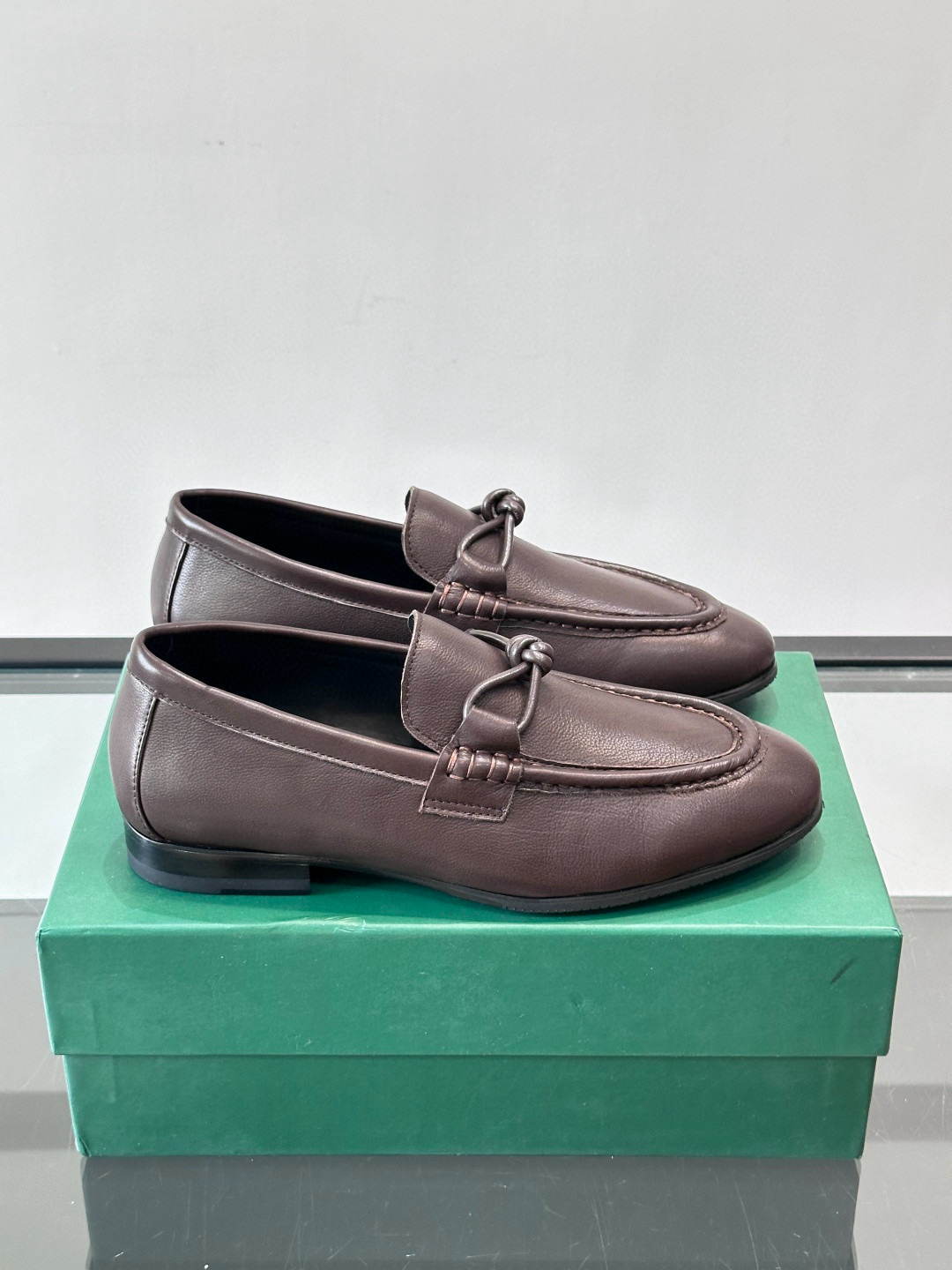 보테가 베네타 Bottega Veneta 로퍼 슈즈