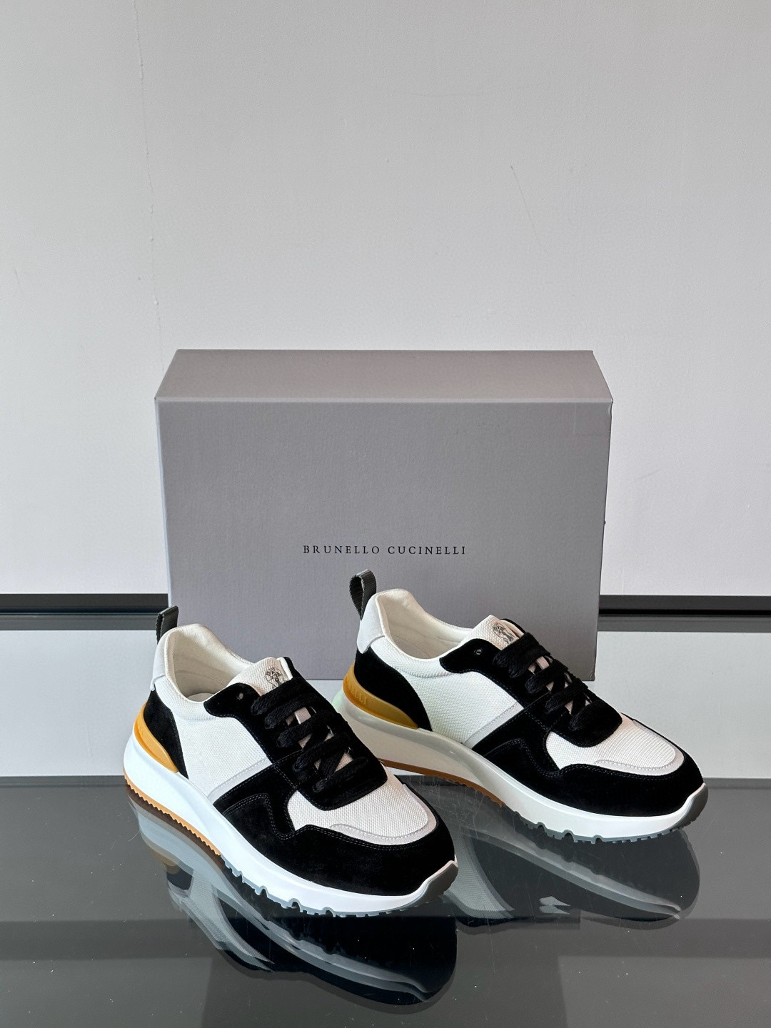 브루넬로 쿠치넬리 Brunello Cucinelli 스니커즈