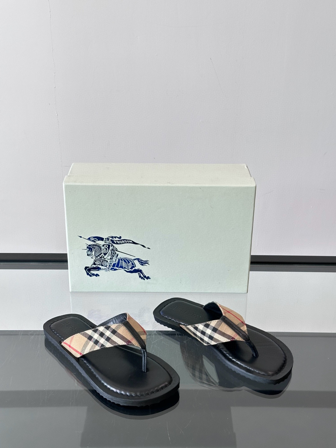 버버리 Burberry 슬리퍼