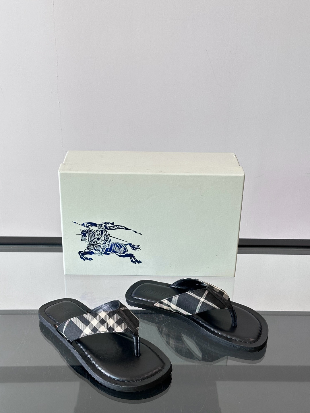 버버리 Burberry 슬리퍼