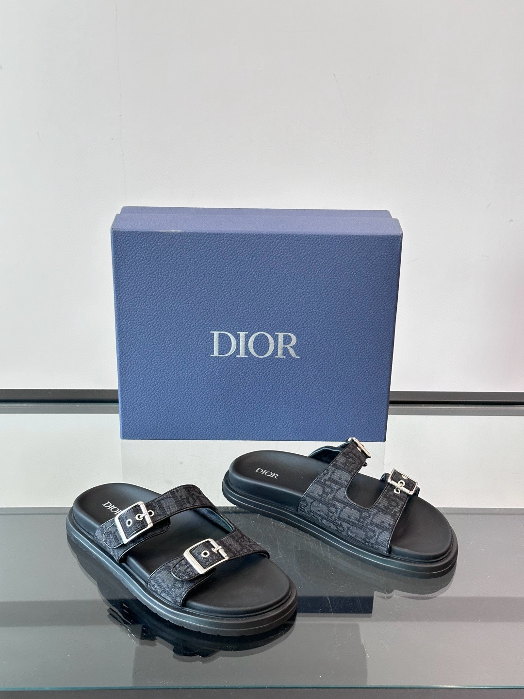 디올 Dior Aque 슬리퍼