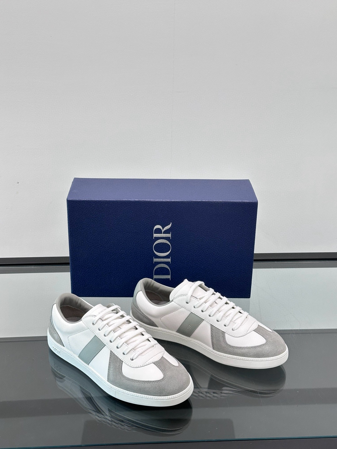 디올 Dior B01 스니커즈