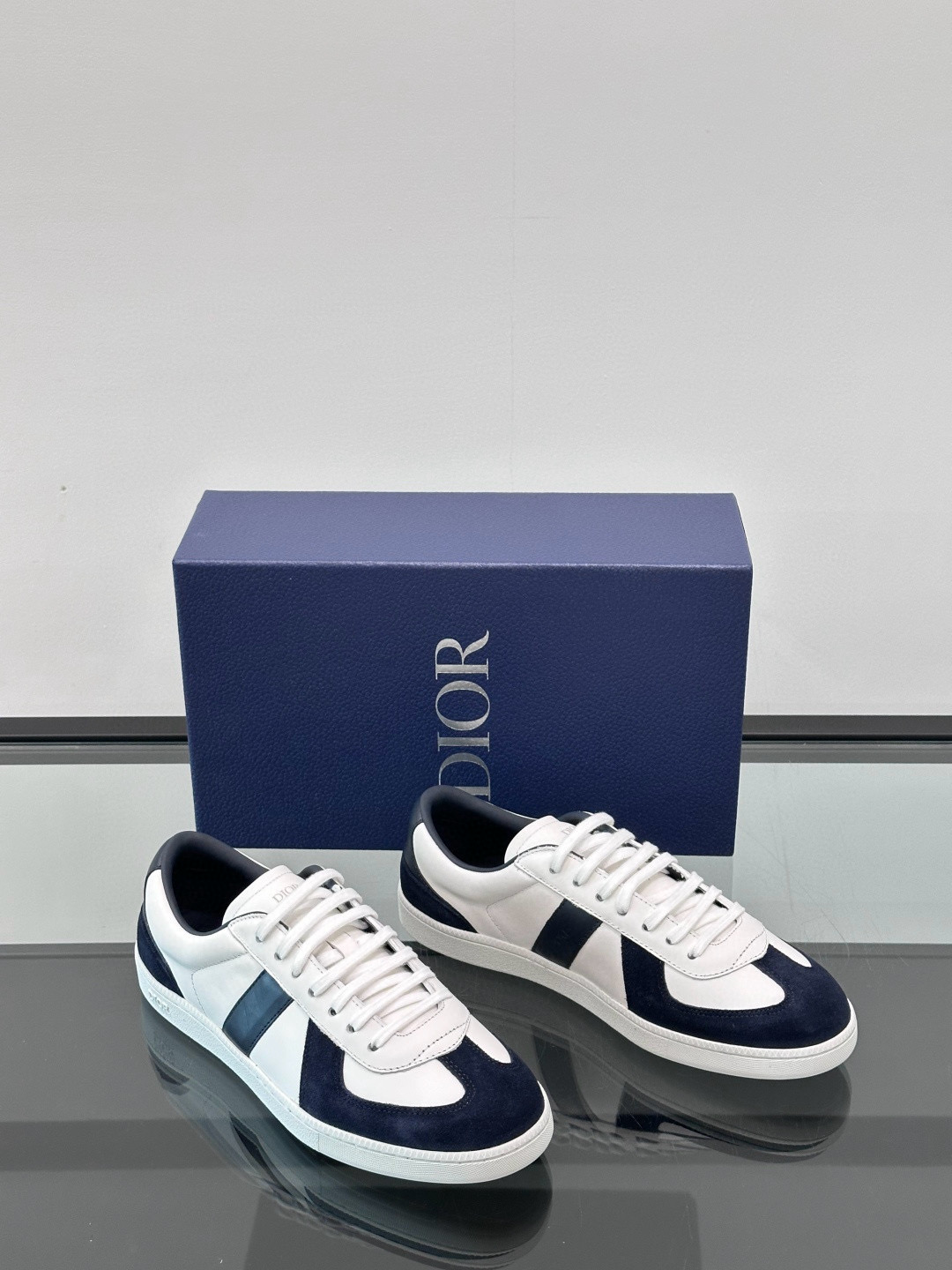 디올 Dior B01 스니커즈