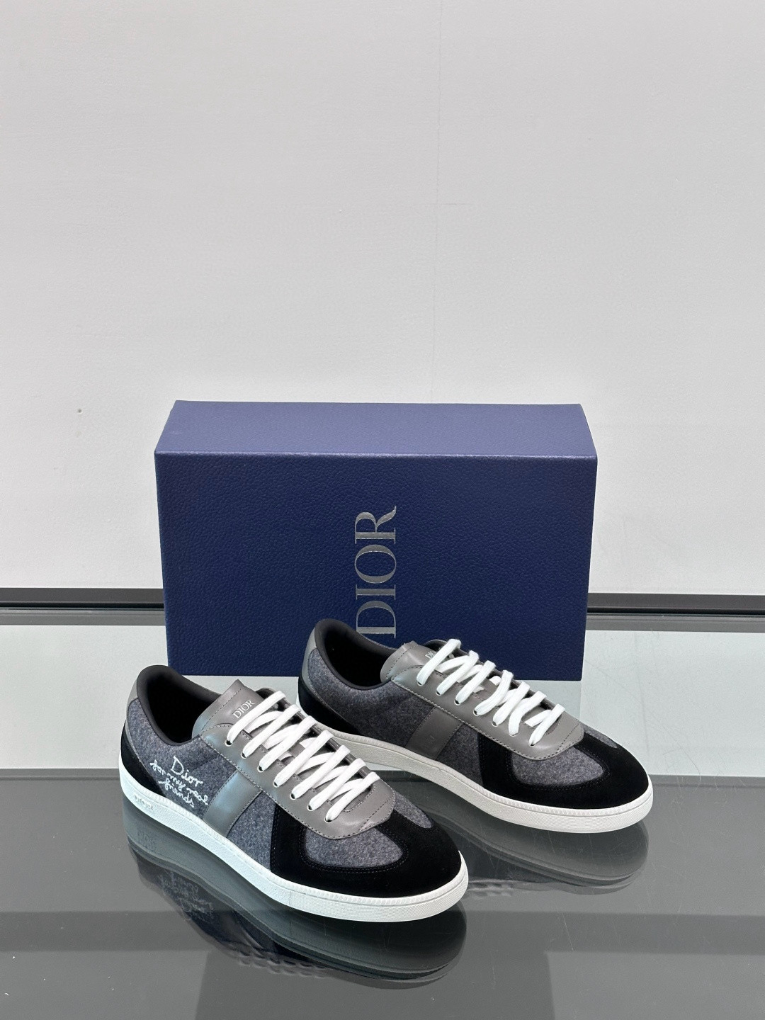 디올 Dior B01 스니커즈