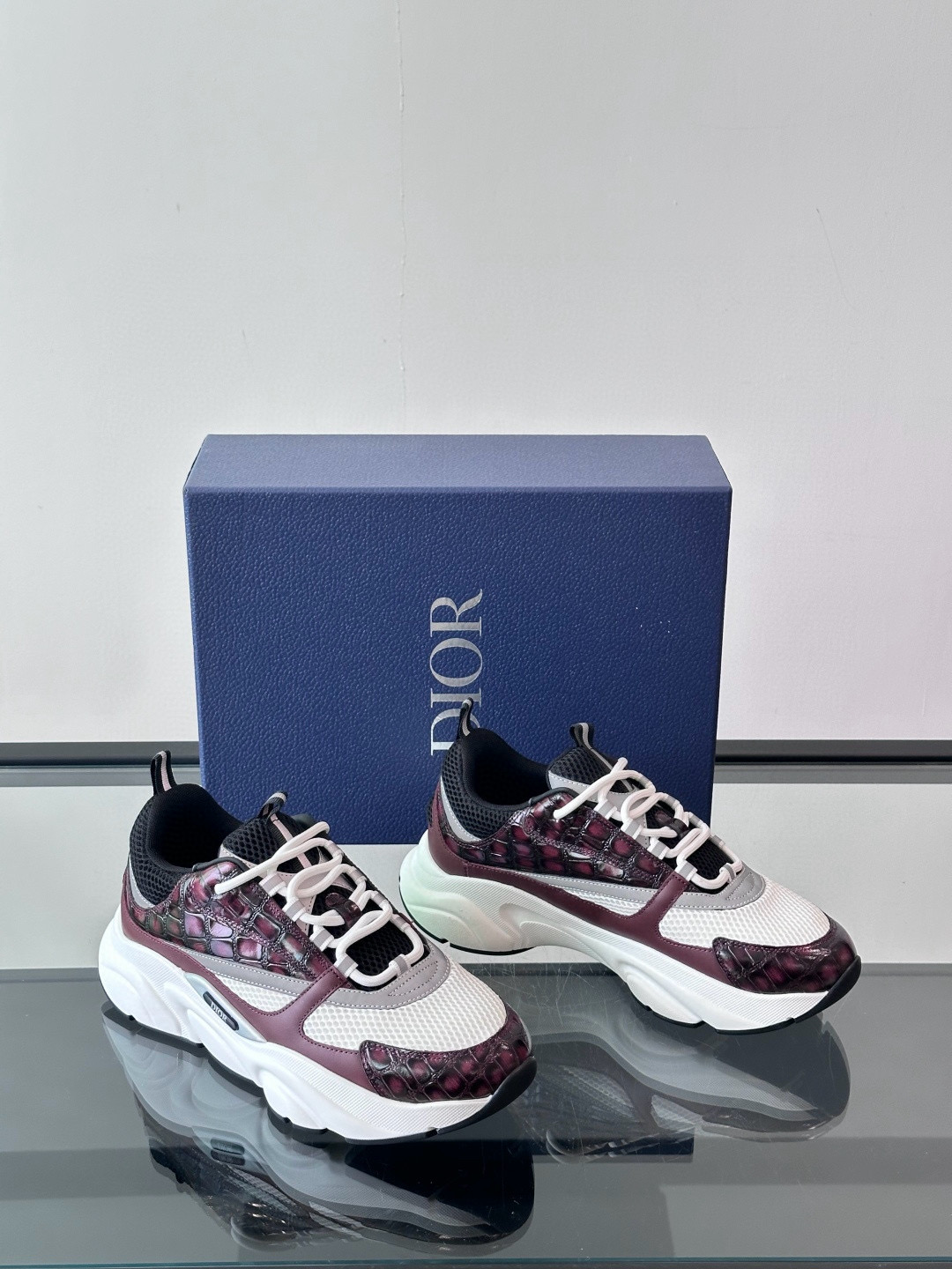 디올 Dior B22 스니커즈