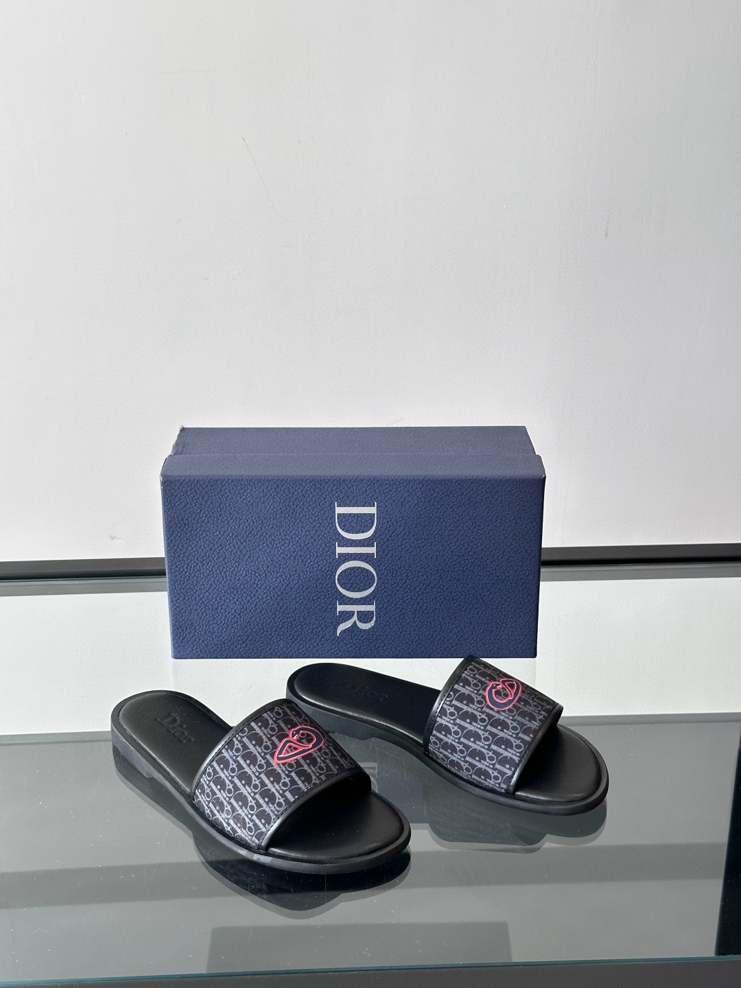 디올 Dior 슬리퍼