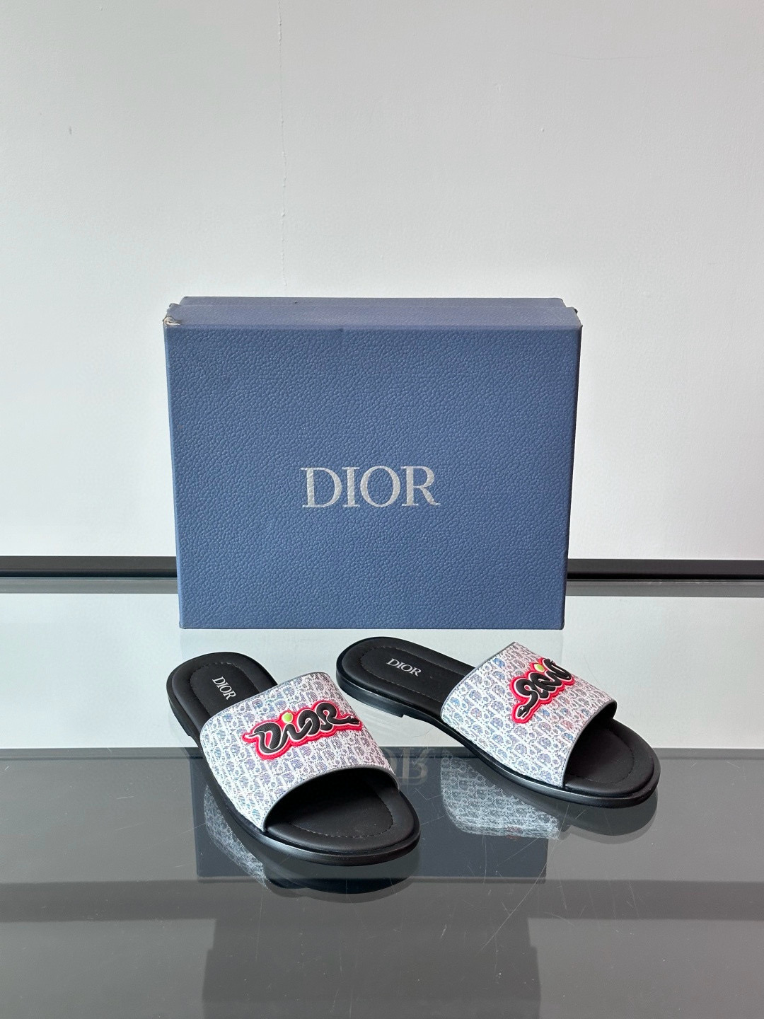 디올 Dior 슬리퍼