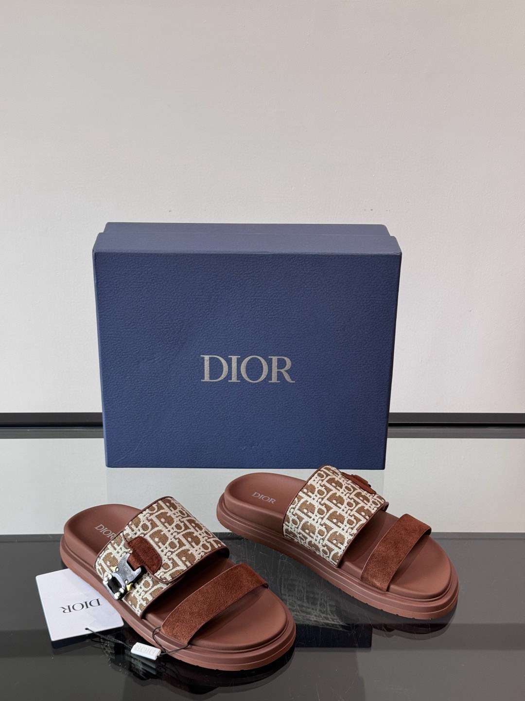 디올 Dior 슬리퍼