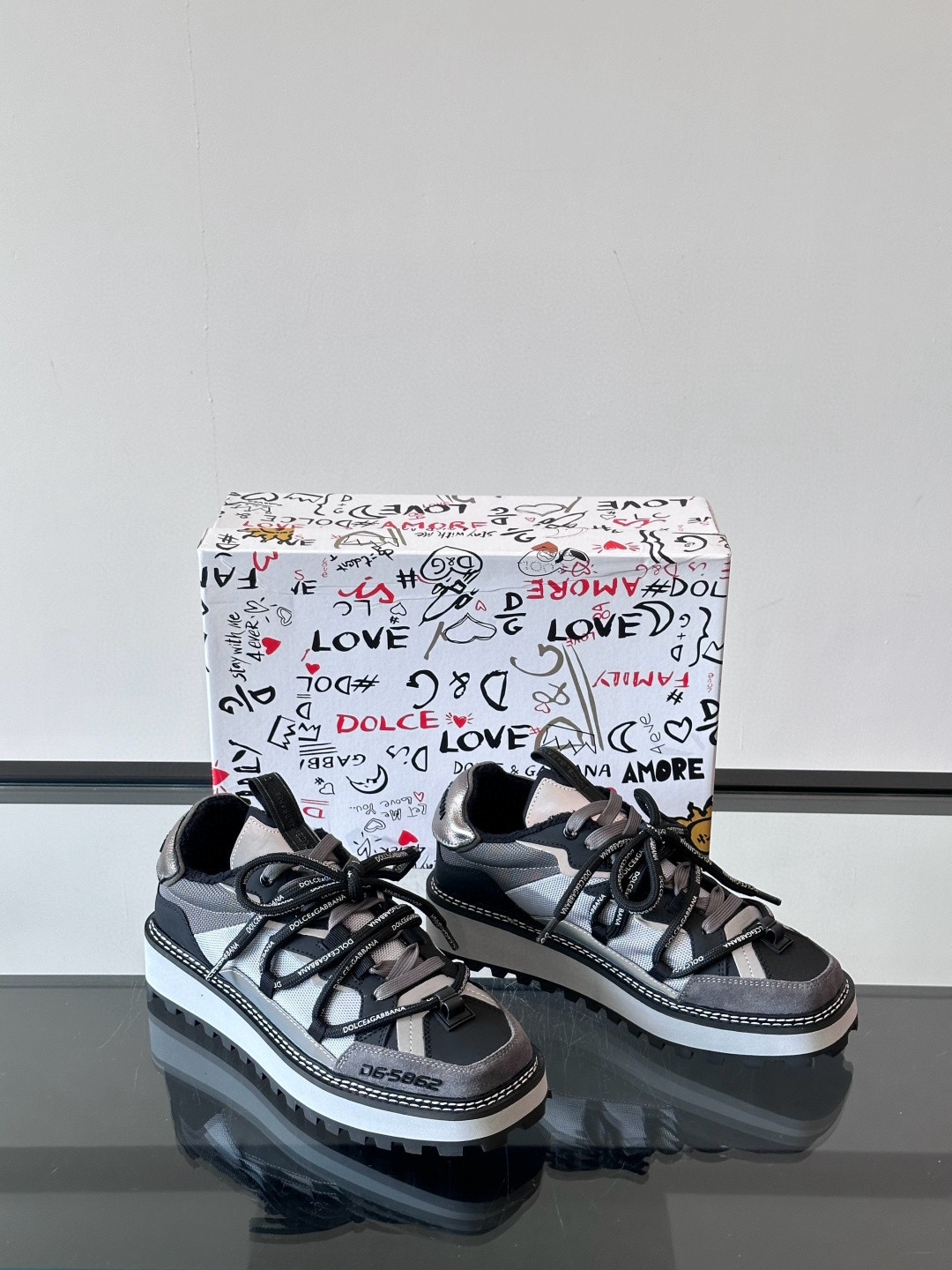 돌체앤가바나 Dolce&Gabbana 스니커즈