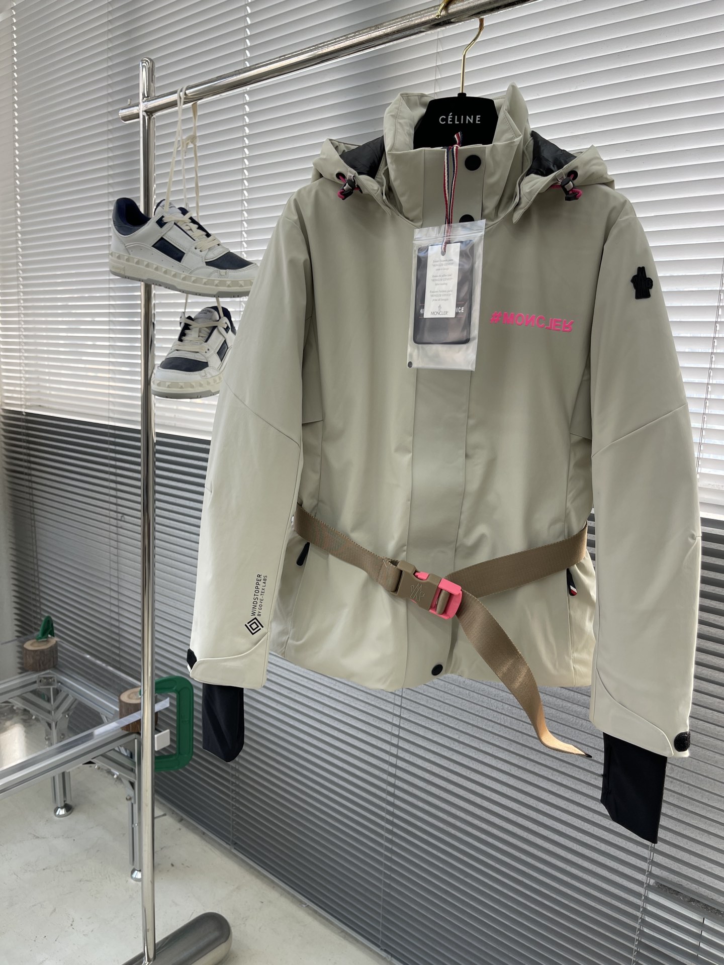 몽클레어 Moncler 다운재킷.