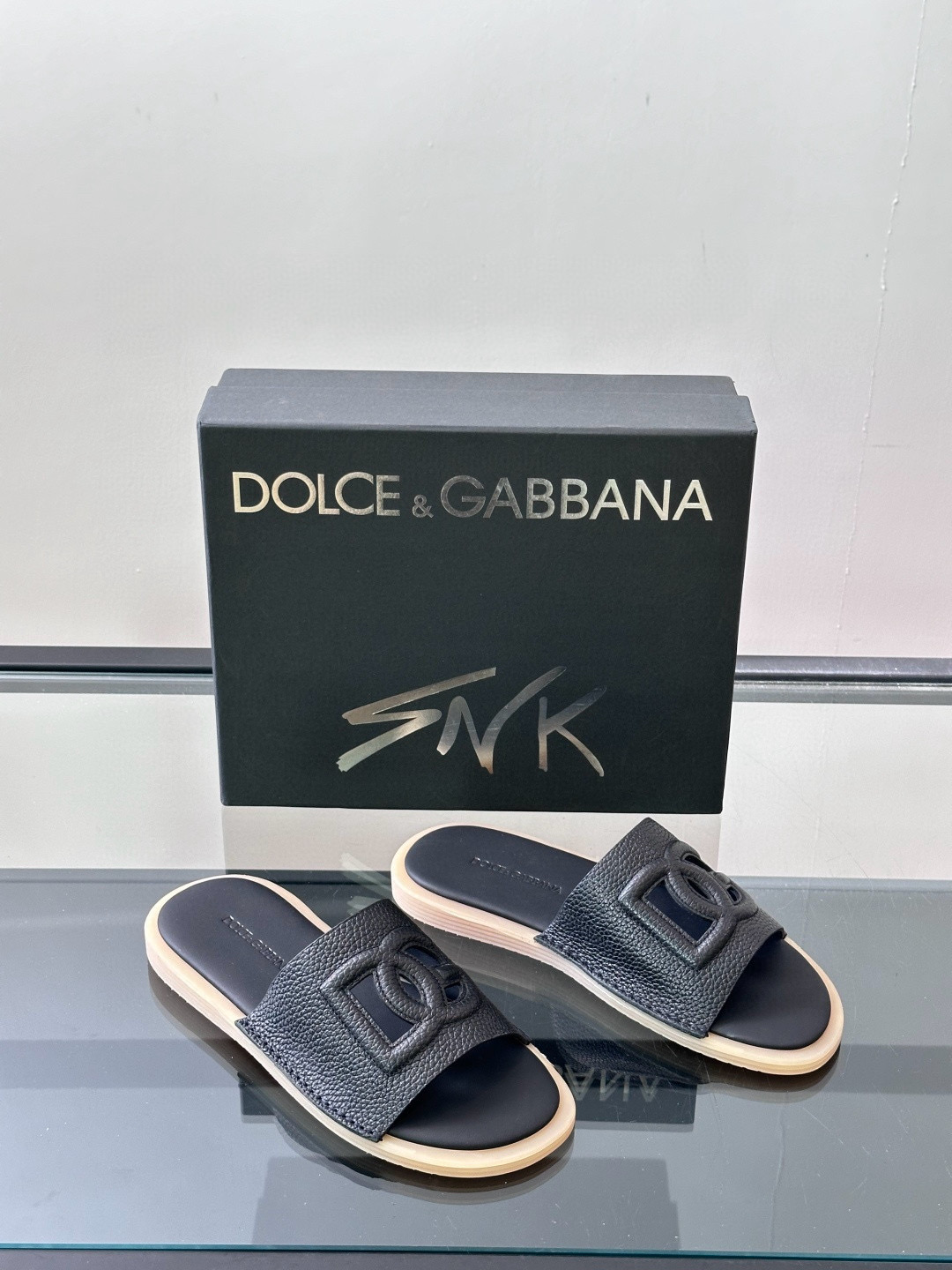 돌체앤가바나 Dolce&Gabbana 슬리퍼