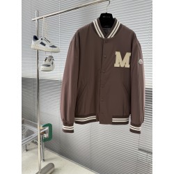 몽클레어 Moncler 다운재킷.