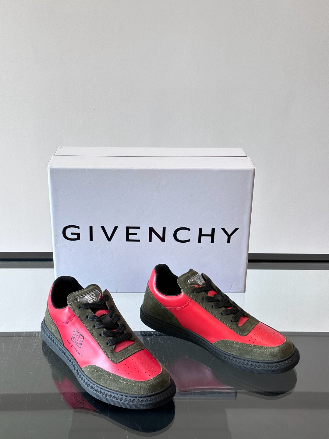 지방시 Givenchy 스니커즈
